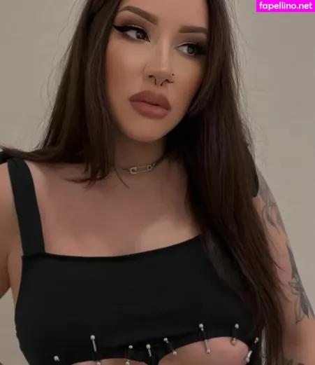 Lunaluvbad OnlyFans Thumbnail #lrRIcIRPEM