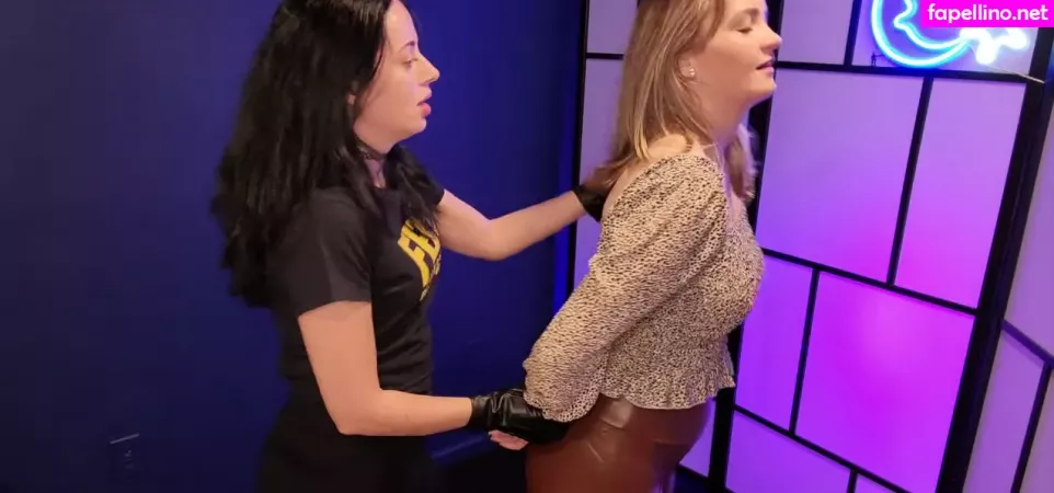 Lunalux Asmr OnlyFans Thumbnail #t3Lnj3NK3z