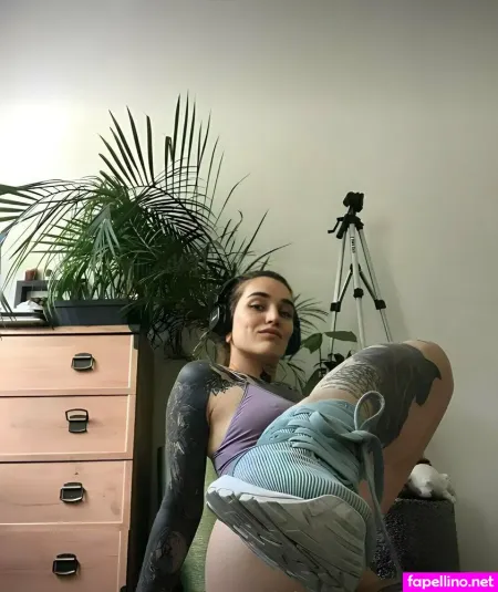 Lunamilian OnlyFans Thumbnail #Cfgz4Sek0J