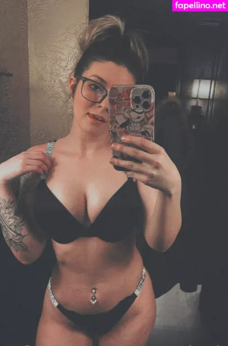 Lunamoonlewds OnlyFans Thumbnail #AK1mfTfWax