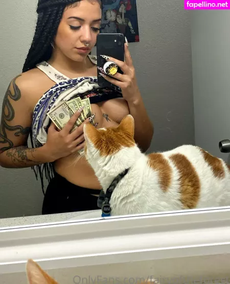 Lunamorgantv OnlyFans Thumbnail #OjmXtbuFWA