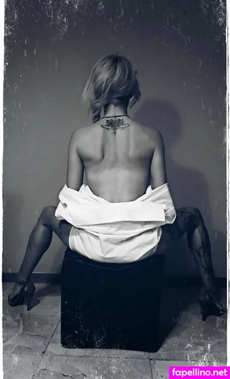 Lunanegra 5 OnlyFans Thumbnail #w2UE68bxEy