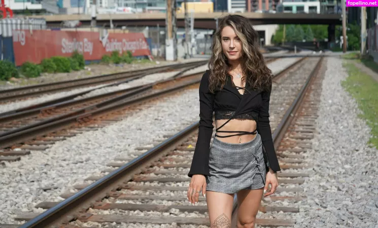 Lunapowersthefairy OnlyFans Thumbnail #Dh2lvVdYy1