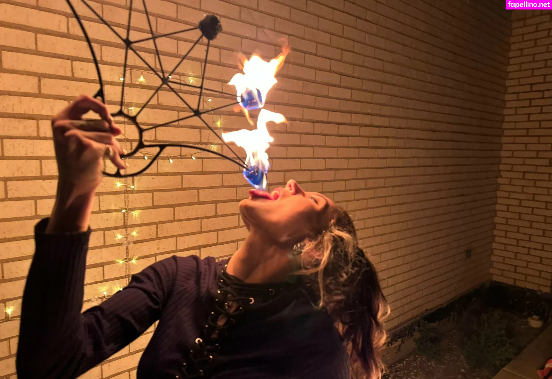 lunapowersthefairy, thesleepingfoxy Nude Leaked OnlyFans Photo #pgdDPDbDcS