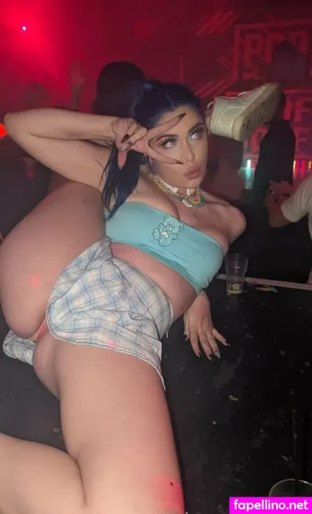 Lunarblue96 OnlyFans Thumbnail #uukl99l9YR