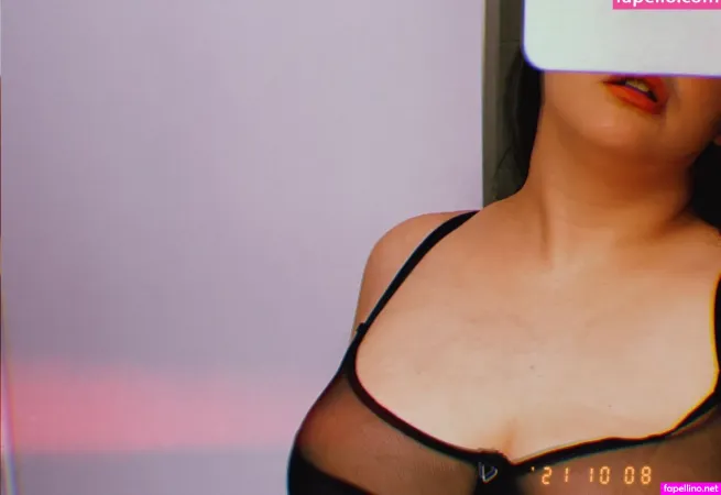 Lunarhiccups 3 OnlyFans Thumbnail #WHsjKVCb2k