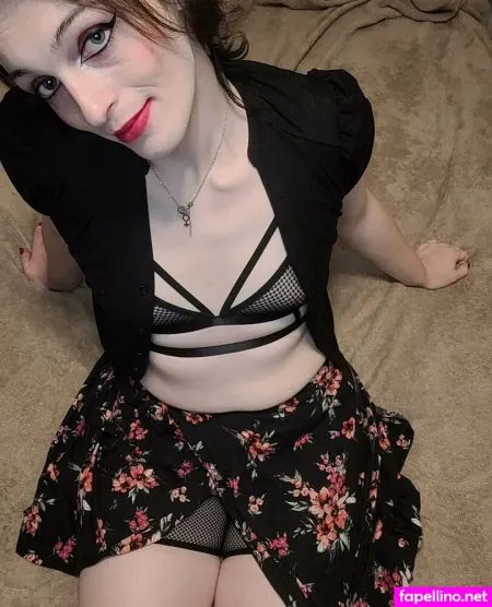 Lunarladyy OnlyFans Thumbnail #ZYnTm6JIgt