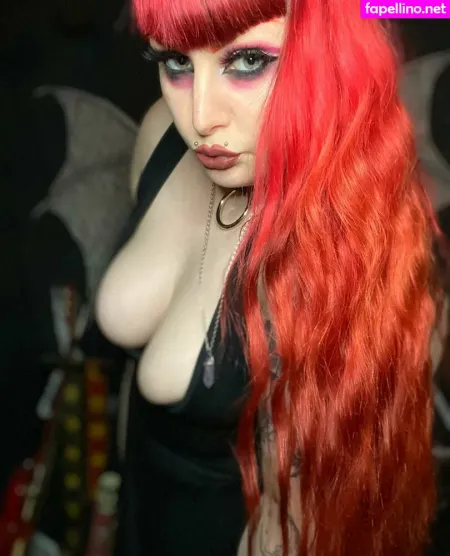 Lunarmoonwitch13 OnlyFans Thumbnail #OOVI6b4ZkE