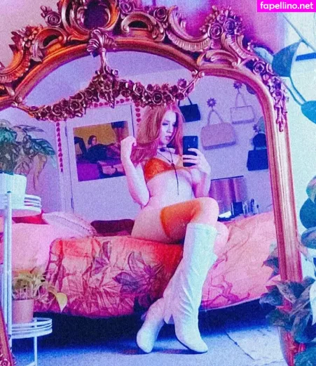 Lunarouxfree OnlyFans Thumbnail #aJ46udQajN