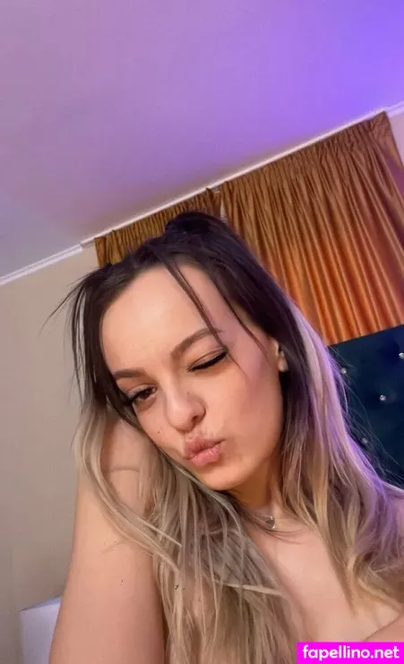 Lunarrayy OnlyFans Thumbnail #0EidlwXpAQ