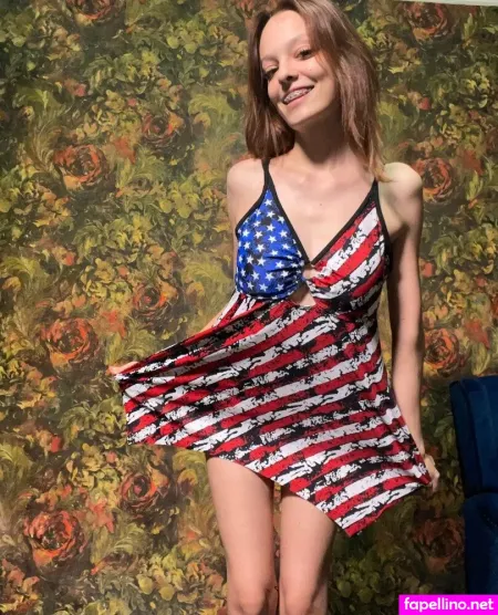 Lunarrayy OnlyFans Thumbnail #S90np8GzB2