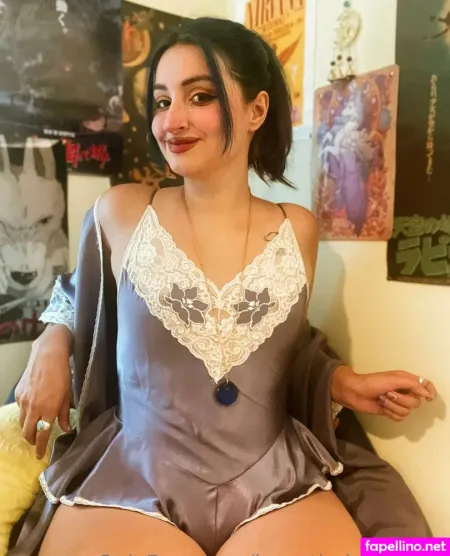 Lunarthelovewitch OnlyFans Thumbnail #W2iOFWw4os