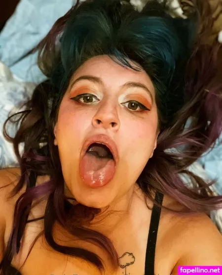 Lunarthelovewitch OnlyFans Thumbnail #pX2SMrL8l0