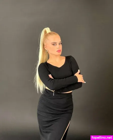 Lunashy OnlyFans Thumbnail #XKpXnQOsus