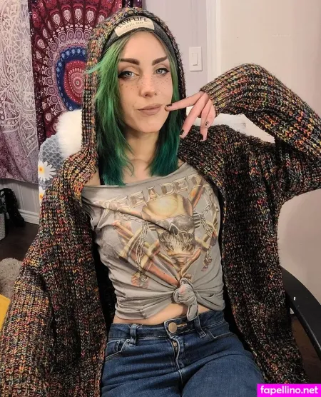 Lunasparkles OnlyFans Thumbnail #1Aqddsvkke