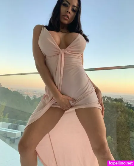 Lunastar OnlyFans Thumbnail #63eAkK4kDY