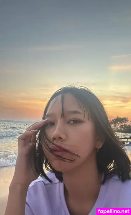 Lunathaii OnlyFans Thumbnail #1aSsMPn1pk