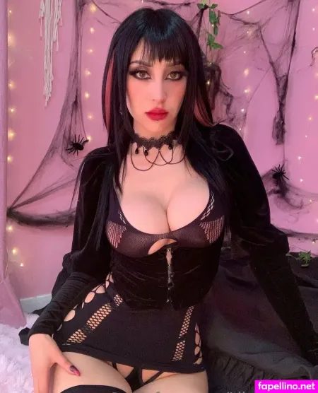 Lunaticapandora 6 OnlyFans Thumbnail #xmKS4mZvvi