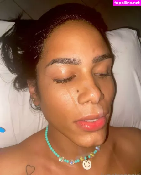 Lunatransgirl OnlyFans Thumbnail #kgZJusGunQ