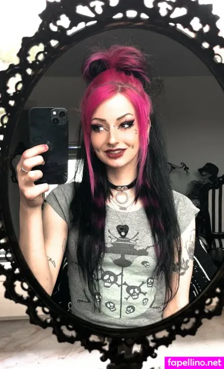 Lunavampire Main Profile Photo