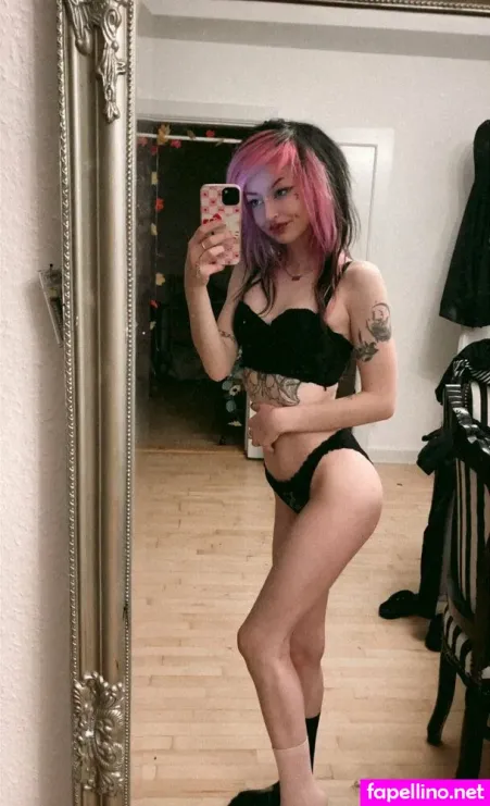 Lunavampirefree OnlyFans Thumbnail #ajfC50sPDH