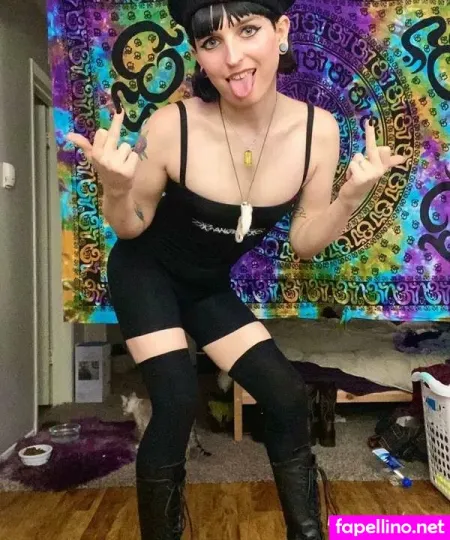 Lunavixenxxx OnlyFans Thumbnail #dBKUOz1vRA