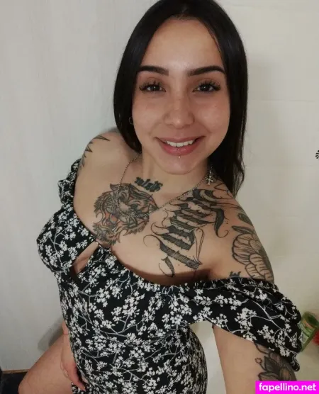Lunaxlatina OnlyFans Thumbnail #ri8JpzC9S2