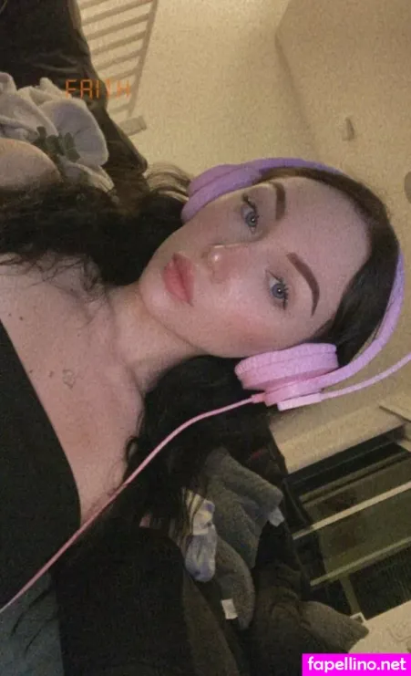 Lunaxxgrace OnlyFans Thumbnail #WfRF3mBHw4