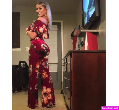 Lunden Roberts OnlyFans Thumbnail #113UjG07jw