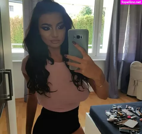 Lupulescu P OnlyFans Thumbnail #3HGiiuMCLh