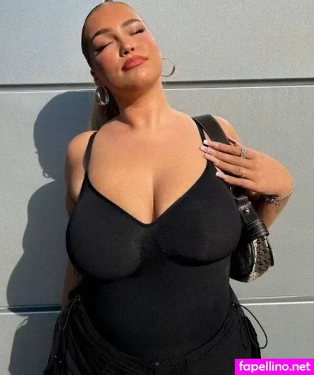 Lusandraa OnlyFans Thumbnail #FCrZFMUGa5