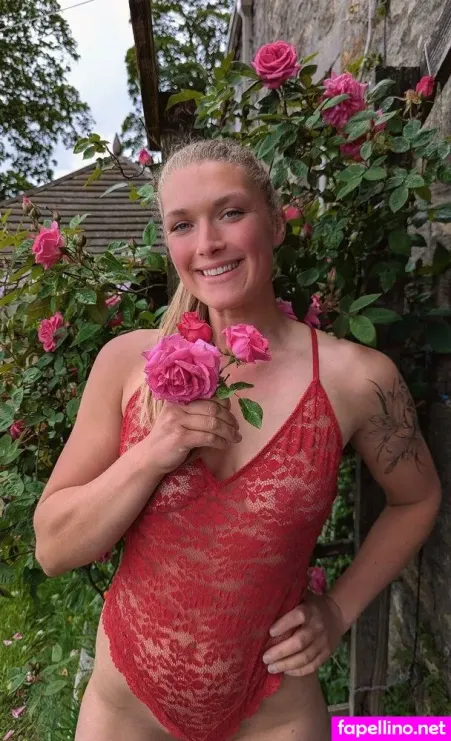 Lusciouslizziee OnlyFans Thumbnail #1OPF91m0IF