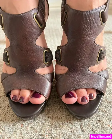 Lusciouslovefeet OnlyFans Thumbnail #uupBDOSGKP