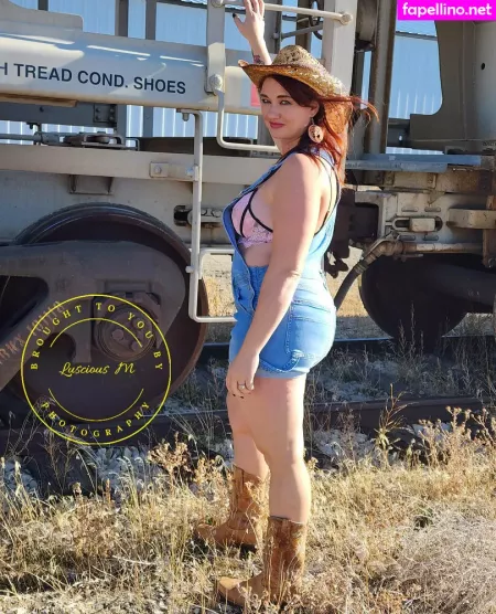 Lusciousmphotographyfree OnlyFans Thumbnail #0ROMDTAell