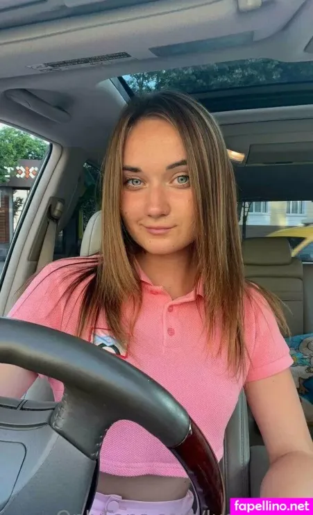 Lusi Angel OnlyFans Thumbnail #RuxeeGl1L1