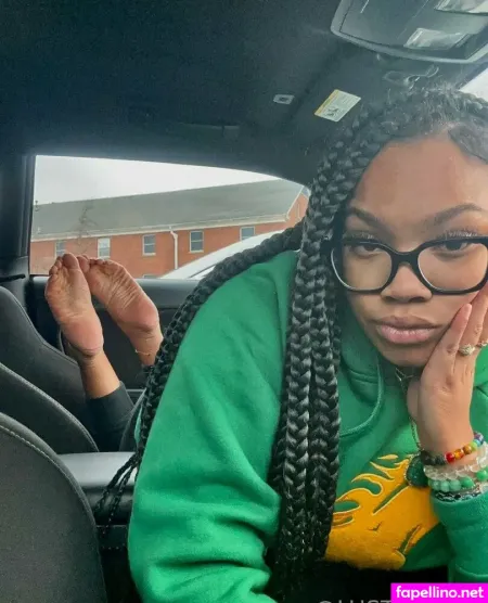 Lust4nique OnlyFans Thumbnail #C5MqvzYx1M