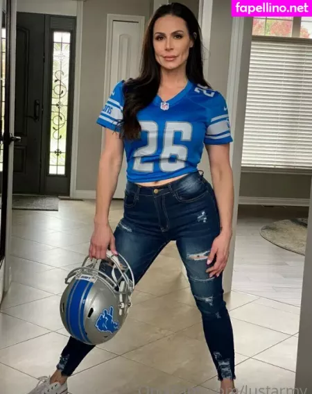 Lustarmy OnlyFans Thumbnail #0pm98uE6PS