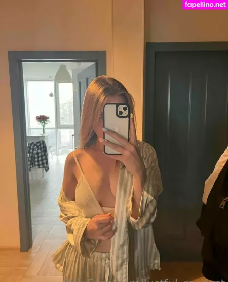 Lustful Modest OnlyFans Thumbnail #0FqPKQSXtg