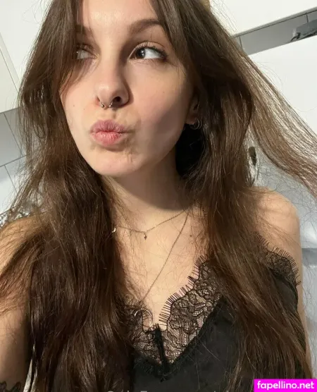 Lustful Spy OnlyFans Thumbnail #5XuxENZtWI