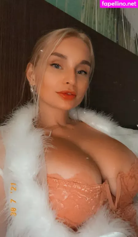 Lustlens OnlyFans Thumbnail #rHWwYd9pd4