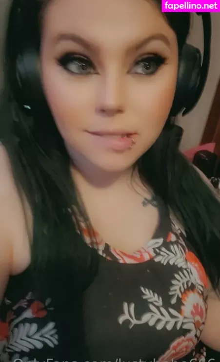 Lustybabe666 OnlyFans Thumbnail #Z0qpQDEwd7