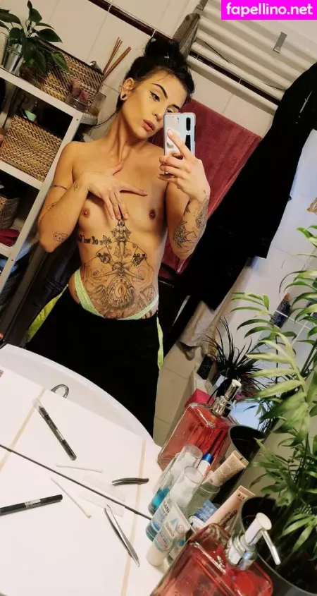 Luu Nighthawk OnlyFans Thumbnail #1ebfxrU2Kd