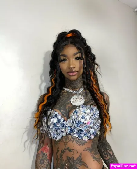 Luvenchanting OnlyFans Thumbnail #XeuI4lIDIt