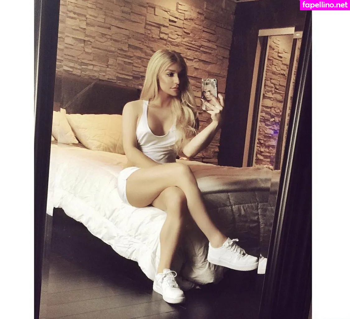 lillmisswanderlust, luvluvuxuluvluv Nude Leaked OnlyFans Photo #PatBUVnrG3