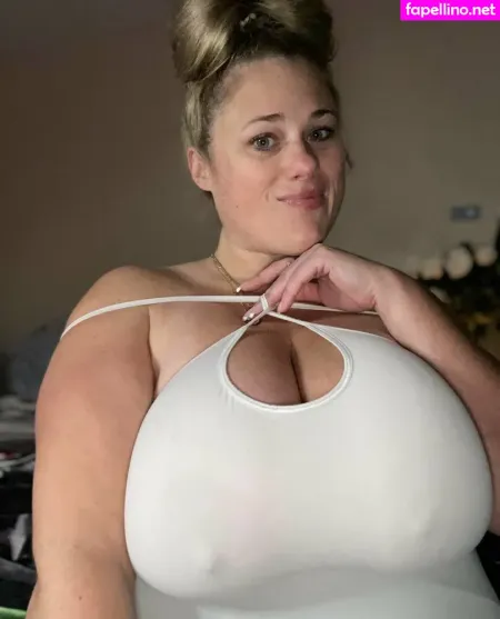 Luvmeonlydoll OnlyFans Thumbnail #8mo7HO42vt