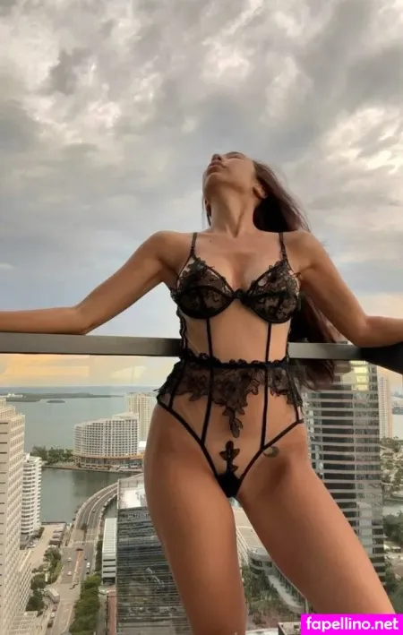 Luvneoemi OnlyFans Thumbnail #4lvshL6yMd