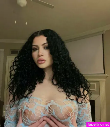 Luvsaraxo OnlyFans Thumbnail #SmgV68eHOr