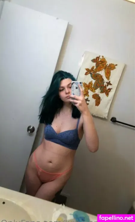 Luvvchristina04 OnlyFans Thumbnail #hGLGJSpoYd