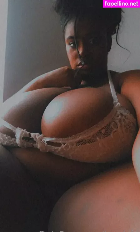 Luvvkiki OnlyFans Thumbnail #yXCGfGQvol