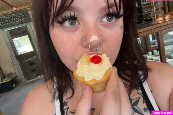 Luvvmerotten Main Profile Photo